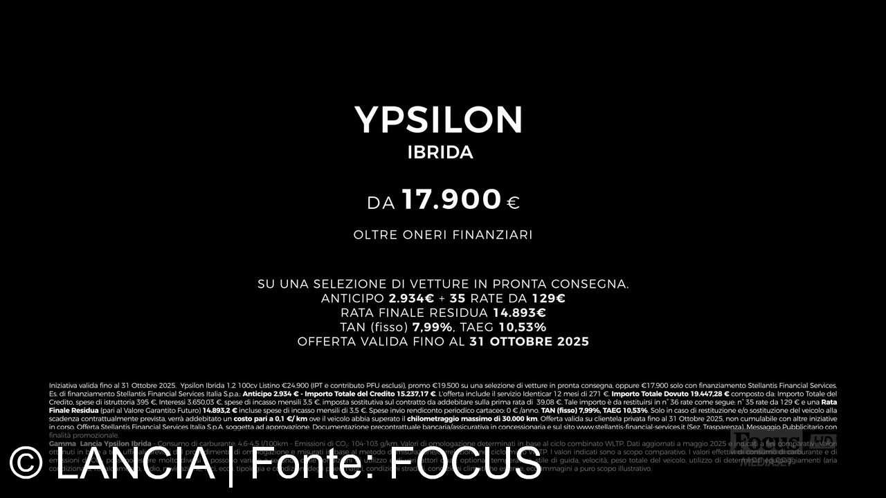 TV Werbung lancia - Vivi la città con stile: Lancia Ypsilon Ibrida da 17.900€, design unico e tecnologia smart. Offerta Stellantis Financial Services valida fino al 31/10/2025.