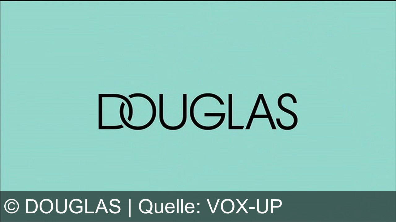 TV Werbung douglas - Douglas: "Welcome to beautiful." Zeige deiner Mama deine Liebe – zum Muttertag mit Geschenken und sieben Gratis-Premiumprodukten ab 129 €.