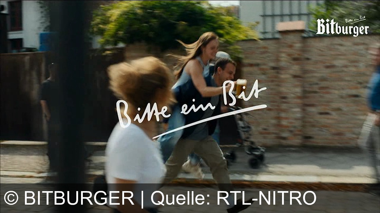 TV Werbung bitburger - Bitte auf den Schultern des Freundes... Bitte zu einem gemeinsamen Tänzchen... Egal wie...Gemeinsam genießen, egal wie – mit Bitburger wird jeder Moment besonders. Bitte ein Bit!