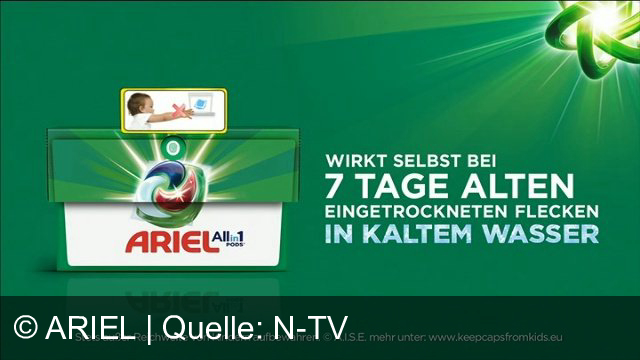 TV Werbung ariel - Wir alle drehen runter, um bis zu 60% Energie zu sparen. Und jetzt reinigen die neuen Ariel Pods selbst die hartnäckigsten eingetrockneten Flecken in kaltem Wasser. Die neuen Ariel Pods mit einer Extrakammer für eine ausgezeichnete Fleckentfernung, selbst in kaltem Wasser. Die neuen Ariel Pods. Stets außer Reichweite von Kindern aufbewahren.