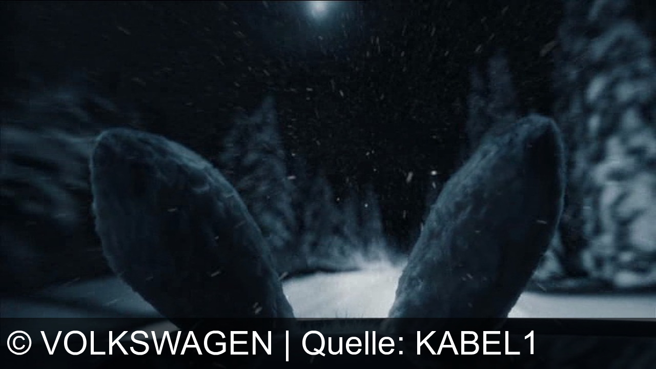 TV Werbung volkswagen - Weihnachten mit Volkswagen: Festliche Atmosphäre, rote VW-Modelle im Schnee – für ein warmes Zuhause und unvergessliche Feiertage.