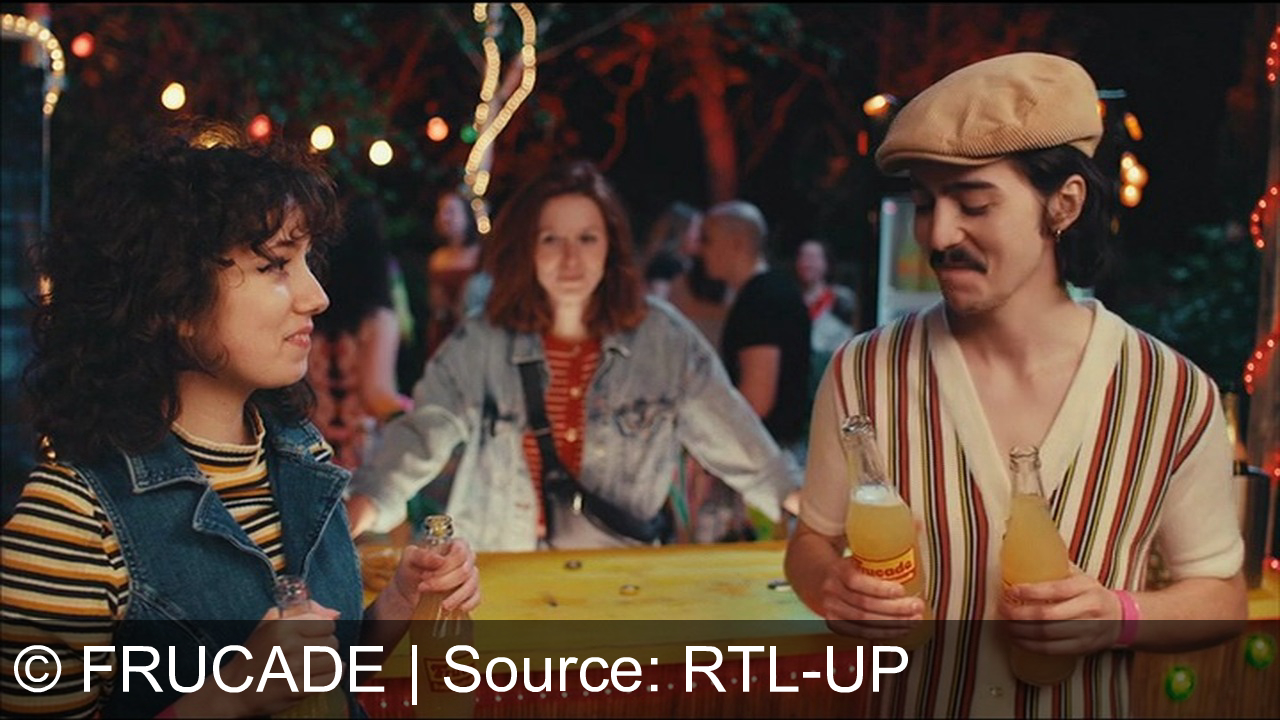 TV Werbung frucade - Erlebe den Moment mit Frucade – Wuchtig Fruchtig! Genieß die fruchtige Power auf jeder Party und teile unvergessliche Augenblicke mit Freunden.