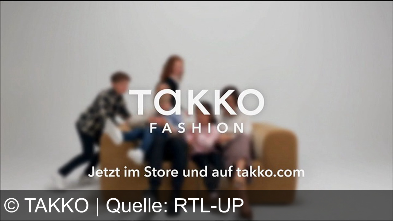 TV Werbung takko - Feierliche Momente mit Takko Fashion – festliche Styles für die ganze Familie schon ab 14,99 €. Entdecke die neuesten Looks, empfohlen vom Weihnachtsmann – jetzt im Store und auf takko.com!