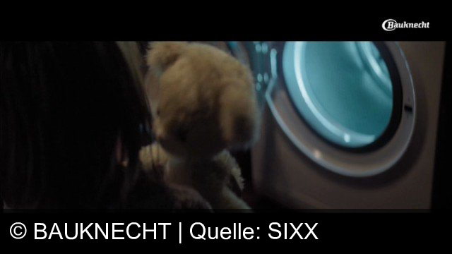 TV Werbung bauknecht - Du kümmerst dich um die Dinge, die du liebst. Bauknecht auch. Unsere neuen Waschmaschinen entfernen mehr als 100 Flecken bei nur 40 Grad. Bauknecht. Für mich und mein Zuhause.
