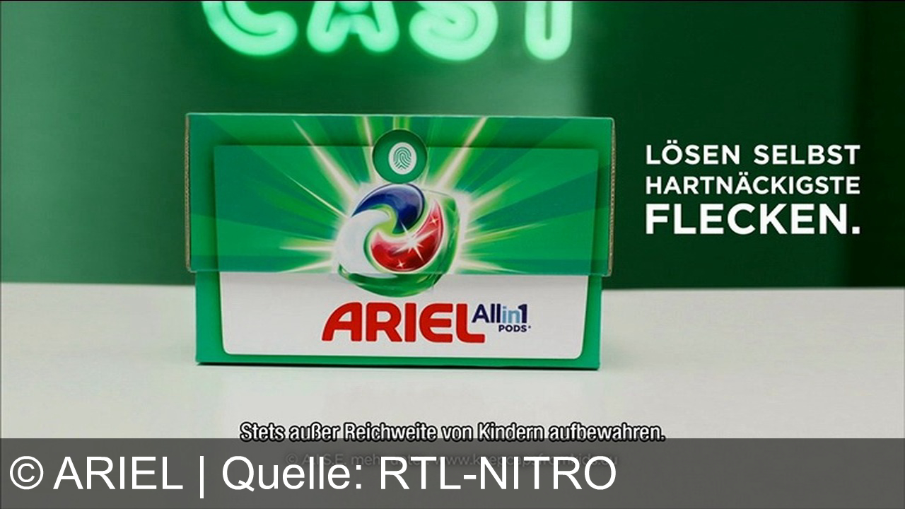 TV Werbung ariel - Ariel Pods mit Fleckenentferner bewältigen selbst eingetrocknete Tomatensaucenflecken bei 30 Grad. Der Spot betont die Effizienz bei niedrigen Temperaturen und spielt mit dem Begriff "Cold Case". Sicherheitshinweis: Außerhalb der Kinderreichweite lagern. Infos auf keepcapsfromkids.eu.