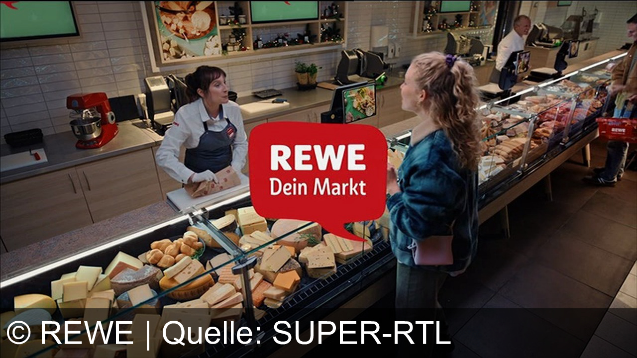 TV Werbung rewe - Feiere die Weihnachtszeit mit REWE: Genieße leckere Kekse, überrasche mit Adventskalendern und lass dich von der Vielfalt inspirieren. Dein Markt für festliche Momente.