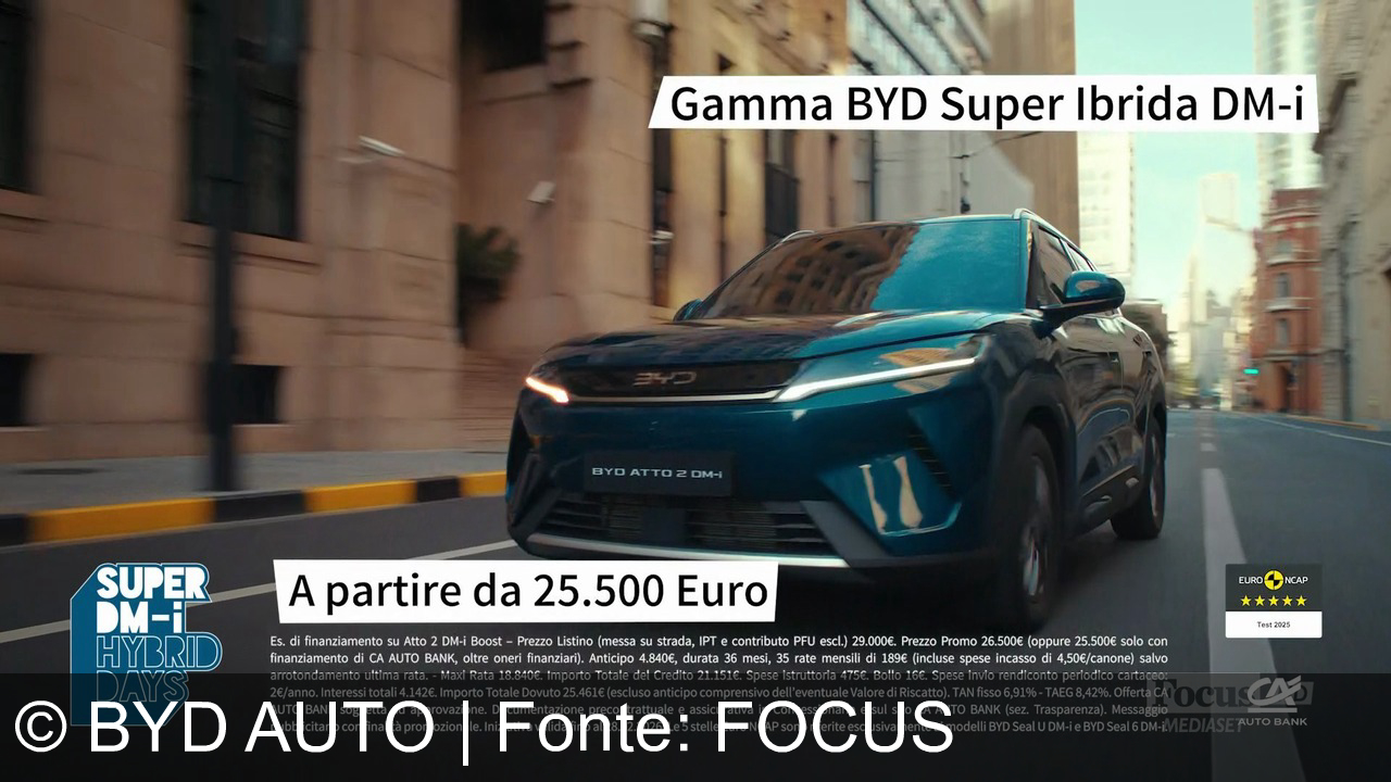 TV Werbung byd auto - Super innovazione e autonomia con BYD Seal U DM-i. Approfitta dei Super DM-i Hybrid Days: super promo e garanzia sulla gamma Super Ibrida Dual Mode Intelligent. Da 25.500€ con finanziamento CA Auto Bank.