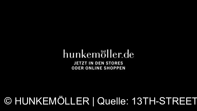 TV Werbung hunkemöller - happy glamorous holidays - Hunkemöller, und der Song sagt: We will dance together till the lights go out. Oh my, it's guilty to cry. Such a beautiful night. Such a beautiful night."