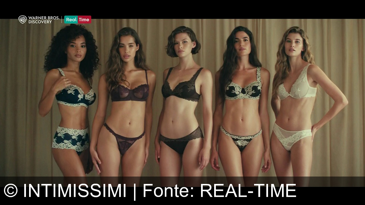 TV Werbung intimissimi - Pretty Flowers di Intimissimi: lingerie in pizzo elegante, disegnata per esaltare il tuo colore, la tua forma e il tuo stile. Solo per te.