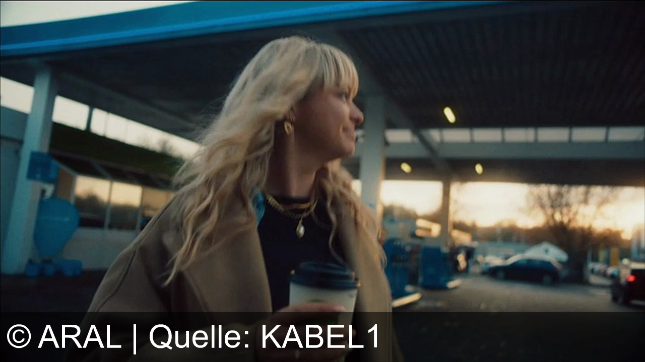 TV Werbung aral - Mit Aral, V8-Power und Freiheit unterwegs – für Menschen, die uns brauchen. Erlebe, was uns bewegt: aral.de/bewegtdich.