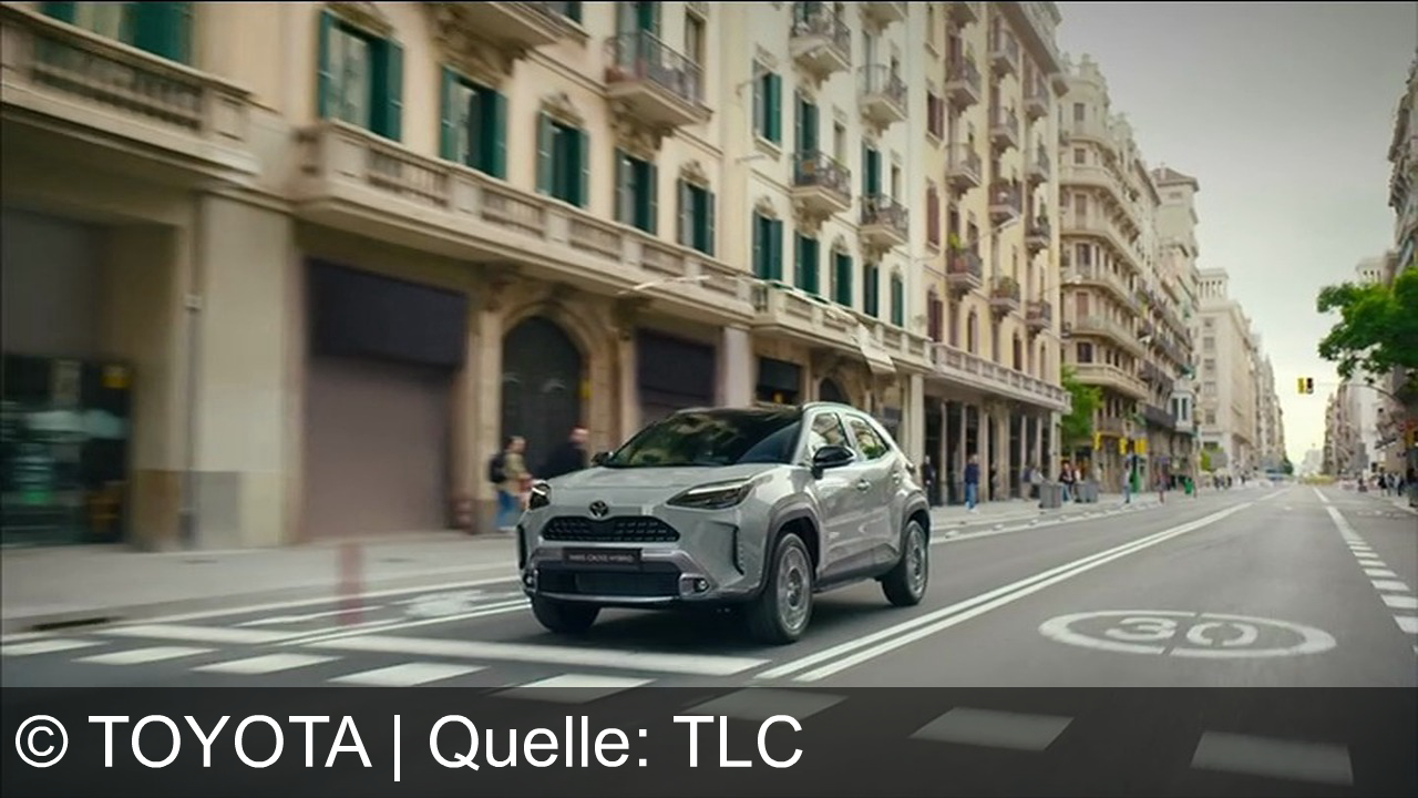TV Werbung toyota - Toyota Yaris & Yaris Cross Hybrid – modern, kompakt, sicher! Gratis-Sicherheitspaket, bis zu 10 Jahre Garantie mit Toyota Relax. Jetzt bei deinem Toyota Partner erleben.