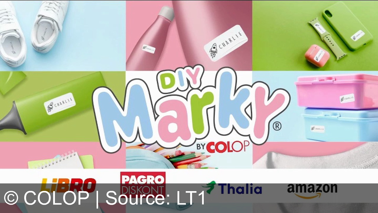 TV Werbung colop - Hallo, ich bin Marky. Mit mir werden Kindersachen endlich nicht mehr vertauscht oder verloren. Und so funktioniert's. Dämpelsperren, eines der lustigen Symbole aussuchen. Dann den Namen spiegelverkehrt einsetzen und fertig. Die Buchstaben lassen sich jederzeit austauschen. Besonders praktisch bei mehreren Kindern. Stempel mit Marky direkt auf helle Textilien und saugende Oberflächen. Oder verwende das praktische Bügelband für dunkle Kleidung. Und die Etiketten für alle glatten Oberflächen. Es ist klar, wem es gehört. Die Stempelfarbe und die Etiketten sind wasserfest. Sogar Spül- und Waschmaschine sind kein Problem. Und das Beste, uns gibt es in drei Farben. Da ist für jeden was dabei. Marky, die schnellste, leichteste und bequemste Lösung. Kindersachen vor Vertauschen und Verlieren zu schützen. Holen Sie sich jetzt Marky von Colob. Jetzt bei Libro, Pagro, Talia und auf Amazon erhältlich. Gleichsichern.